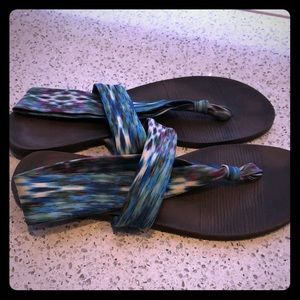 Natural Reflections size 11 in excellent shape